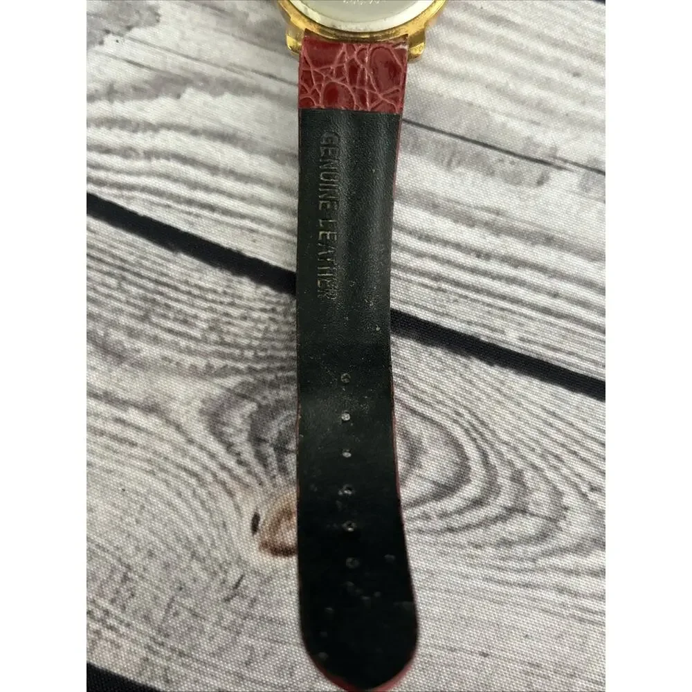 Christmas Santa Claus Gold Tone Red Band Women’s Quartz Watch